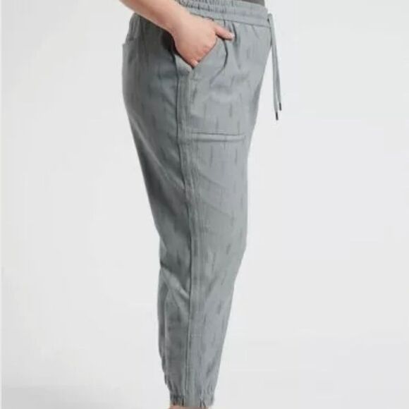 Athleta Green Farallon Joggers New - Picture 2 of 4